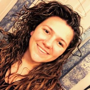 Meet your Posher, Karry